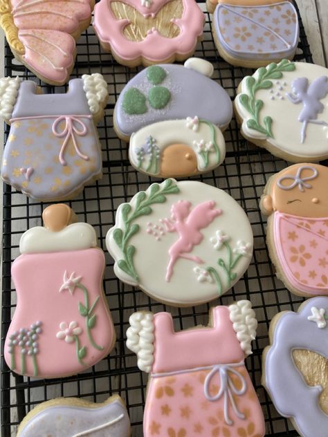 Butterfly Baby Shower Cookies, Fairytale Baby Shower Theme, Enchanted Forest Baby Shower Theme, Forest Baby Shower Theme, Forest Baby Shower Ideas, Fairytale Baby Shower, Enchanted Forest Baby Shower, Garden Baby Shower Theme, Whimsical Baby Shower