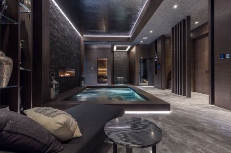 Pools Ideas, Jacuzzi Room, Indoor Pool House, Indoor Swimming Pool Design, Indoor Jacuzzi, Home Spa Room, Indoor Pool Design, Indoor Spa, Piscina Interior