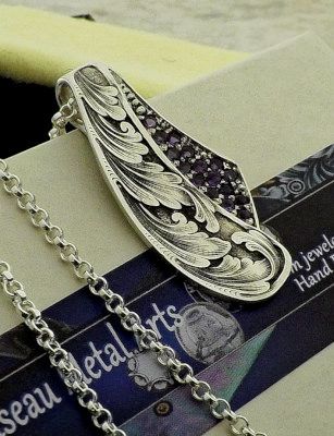 Hand Engraved Jewelry, Engraving Designs, Engraved Pencils, Scroll Engraving, Filigree Tattoo, Mens Sterling Silver Necklace, Engraving Tools, Picture Engraving, Engraving Art