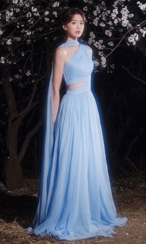 Long Blue Dresses Formal, Chiffon Blue Dress, Prom Dress Sky Blue, Formal Blue Dress Long, Blue Long Dress Outfit, Beautiful Gowns For Party, Gown Design For Women, Cute Dresses Blue, Dream Prom Dresses