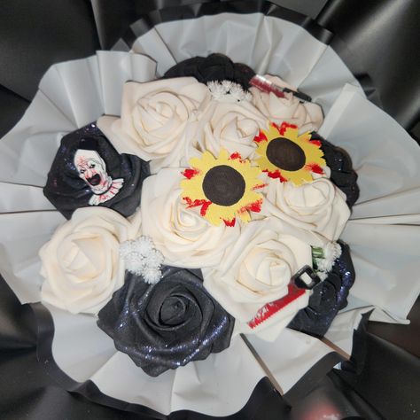 Horror Bouquet, Art The Clown Terrifier, Forever Flower Bouquets, Roses Acrylic, Ariel Wedding, Roses Bouquet Gift, Ribbon Flowers Bouquet, Horror Scream, Art The Clown