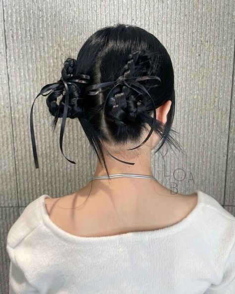 Short Bleached Hair, Κούρεμα Bob, Hair Dye Tips, Haircut Tip, Birthday Hairstyles, Easy Bun Hairstyles, Sleek Bun, Fishtail Braid, Hair Arrange