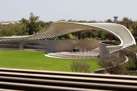 Mushrif Central Park Amphitheatre – Semple Brown Design Small Amphitheatre, Landscape Architecture Design Garden, Amphitheatre Plan, Landscape Architecture Amphitheatre, Concrete Amphitheater, Open Air Amphitheatre Architecture, Amphitheater Architecture, Outdoor Stage, Entrance Gates Design