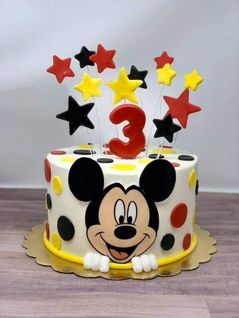 Mickey Mouse Birthday Cake Ideas, Tort Mickey Mouse, Simple Mickey Mouse Cake, Mickey Mouse Cake Design, Mickey Mouse Torte, Pastel Mickey Mouse, Baby Mickey Mouse Cake, Bolo Do Mickey Mouse, Mickey Birthday Cakes