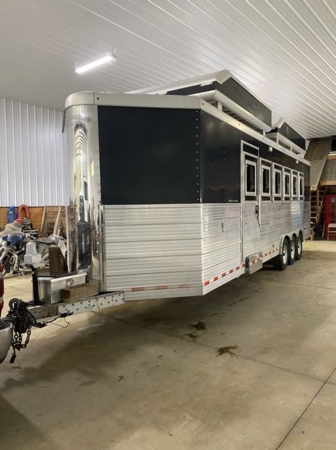 Awesome Bloomer six-horse trailer. Can haul seven easily with rear tack collapsed. Water tank. Warm floor in trailer and on ramp. Huge tack room with shelves and endless amounts of bridle hooks. 15 saddle racks. This is a great trailer with a lot of room for your horses. ➡️ Source: https://www.horseweb.com/trailers/ad-0g78-2011-bloomer Bloomer Horse Trailers, Room With Shelves, Saddle Racks, Horse Trailers For Sale, Antique Tractors, Horse Trailers, Tack Room, Horse Trailer, Water Tank