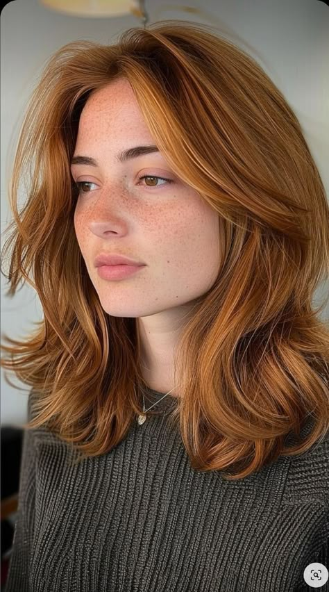 Medium Length Haircut With Framing Pieces, Copper Hair Mid Length, Mid Length Copper Hair, Strawberry Blonde Bob With Bangs, Red Hair Mid Length, Red Mid Length Hair, Hair Colors For Medium Skin Tone, Medium Length Haircut Red Hair, Blonde Strawberry Hair