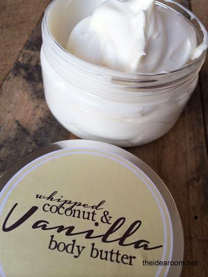 Spa Recipes | Homemade body butter? I'm all over that - plus there are links to a TON of sugar scrub recipes! Yes! Body Butter Recipe Whipped, Homemade Lotion Recipe, Diy Lotions, Body Butter Recipe, Vanilla Body Butter, Săpunuri Handmade, Homemade Body Butter, Diy Body Butter, Lotion Recipe