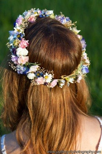 flowers wreath German Flower Crown, Flower Crown Dried Flowers, Cottagecore Flowercrown, Flower Crown With Ribbon, Fresh Flower Crown, Dried Flowers Hair, Bride Wreath, Flower Crown Pink, Wedding Hair Flower Crown