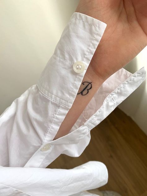 Minimal tattoo initial b letter A B Tattoo Initial, B Initial Tattoo Ideas, Tiny Letter Tattoo Initials, M B Wallpaper, Small Letter B Tattoo, Small B Tattoo Letter, The Letter B Tattoo, Initial B Tattoo, B Tattoo Letter Initial