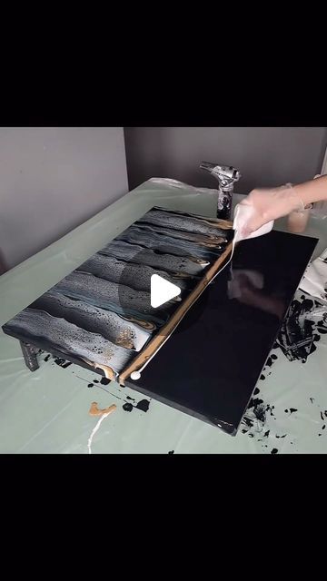 Acrylic Pouring Swipe, Dark Acrylic Painting, Cell Painting, Paint Pouring Techniques, Art Pouring, Hope You, Paint Pouring, Fluid Acrylic Painting, Fluid Acrylics