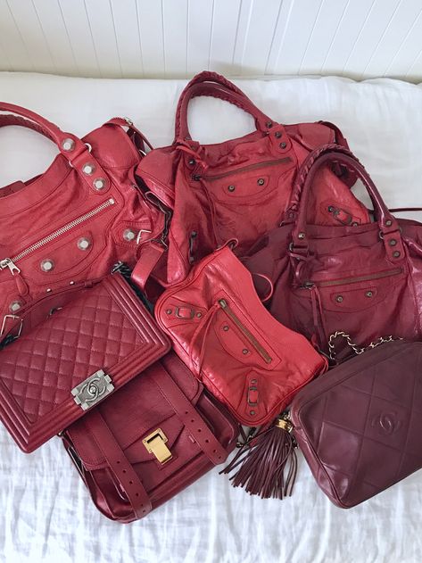 Red Handbag Outfit, Red Balenciaga, Bag Packs, Red Handbags, Bags Online Shopping, Favorite Purse, Bag Obsession, Handbag Outfit, D P