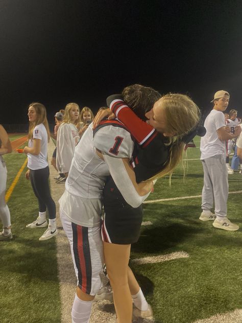 Cute After Football Game Pictures, Cheer Pics With Boyfriend, Cheerleader Gf And Football Bf, Cute Football And Cheerleader Couples, Fnl Couple Pics, Football And Dancer Couple, Football Bf Aesthetic, Cheer Gf And Football Bf, High School Relationship Goals Cute