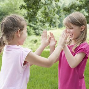 Try these fun hand clapping games and put your rhythm and coordination to the test! Hand Clapping Games, Clapping Games, Teacher Games, Body Percussion, Rainy Day Activities For Kids, Hand Games, Teacher Activities, Santa Cecilia, Brain Gym