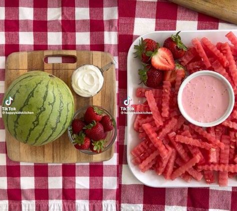 Watermelon French Fries, Watermelon Dipping Sauce, Watermelon Fries With Strawberry Dip, Dip For Watermelon, How To Store Watermelon, Watermelon Fries, Watermelon Hacks, Pickled Watermelon, Watermelon Pickles