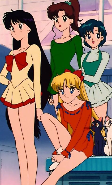 sailor moon on Twitter: "Sailor Moon Outfits 💫… " Sailor Moon Episodes, Sailor Moon Outfit, Sailor Moon Fashion, Makoto Kino, Sailor Moon Girls, Arte Sailor Moon, Sailor Scout, Minako Aino, Sailor Moon Aesthetic