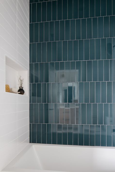 Bathroom Remodel Vertical Tile, Subway Tile Straight Stacked, Shower Tiles Vertical Or Horizontal, Bathtub Tiles Ideas, 3 Piece Bathroom Remodel, Vertical Tile Tub Surround, Bathroom Vertical Subway Tile, Verticle Subway Shower Tile, Creative Subway Tile Patterns