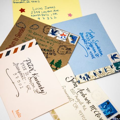 NetflixQueue on Twitter: "Letters from Lara Jean straight from the set of @toalltheboys. #ToAlltheBoys2 is now on @netflix.… " Instagram Letters, Harry Potter Room Decor, Lara Jean, Pen Pal Letters, Jenny Han, Tumblr Stickers, Book Tv, Passion Project, Back To School Activities