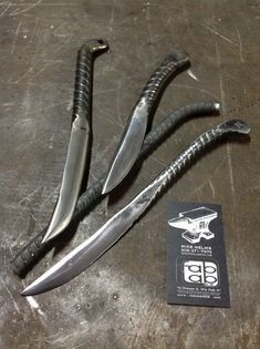 Cool Custom Knifes, Rebar Art, Forged Art, Messer Diy, Forging Knives, Diy Knife, Blacksmith Tools, Blacksmith Projects, Welding Art Projects