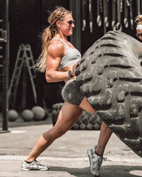 Crossfit Motivation Women, Brooke Wells, Female Crossfit Athletes, This Week, Competition Hair, Good Morning Happy Monday, Crossfit Motivation, Crossfit Women, Crossfit Girls