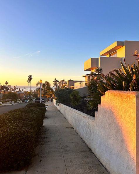 Good Apartment, Beach Life Aesthetic, Point Loma San Diego, Living In San Diego, Simply Aesthetic, Me Collage, Money And Love, Blinding Lights, My Hood