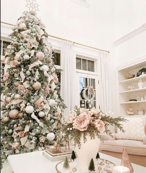 12 Favorite Christmas Homes Of Instagram! Christmas Tree Decorations Pink, Pink Christmas Bedroom, Girly Christmas Tree, Pink Christmas Tree Decorations, Christmas Is Over, Pink Christmas Decorations, Christmas Tree Inspiration, Creative Activities For Kids, Pink Christmas Tree