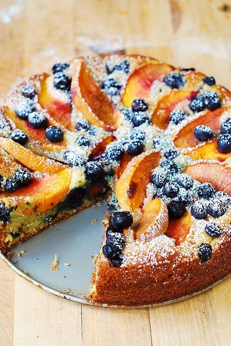 Blueberry Greek Yogurt Cake, Greek Yogurt Cake, Lemon Blueberry Cake, Yogurt Cake, Peach Recipe, Blueberry Cake, Blueberry Recipes, Springform Pan, Lemon Blueberry