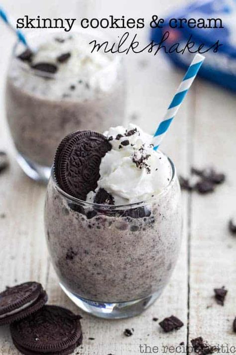 Skinny Cookies and Cream Milkshakes Cookies And Cream Milkshake, Food Comfort, Oreo Milkshake, Milkshake Recipes, Cream Aesthetic, Oreo Cookie, God Mat, Think Food, Deilig Mat