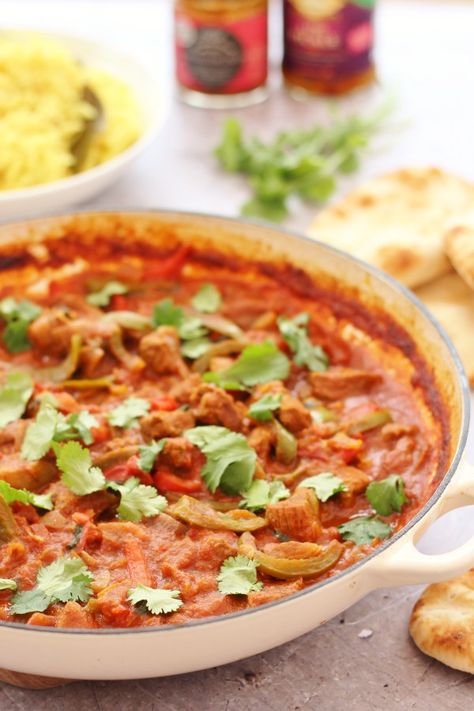 Easy Lamb Jalfrezi Lamb Jalfrezi Recipe, Lamb Roast Dinner, Jalfrezi Recipe, Lamb Ragu, Cast Iron Casserole Dish, Spiced Cauliflower, Lamb Curry, Midweek Meals, Asian Foods