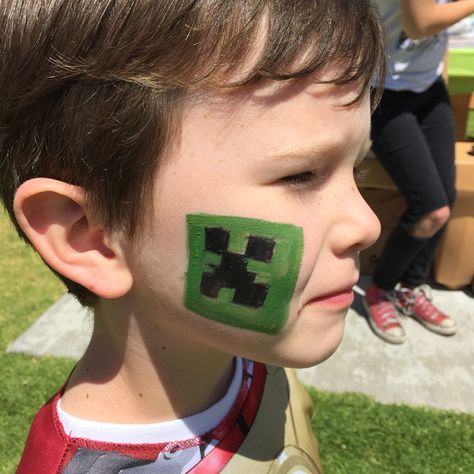 Minecraft face painting Minecraft Creeper Face Paint, Minecraft Face Paint Easy, Face Painting Minecraft, Simple Face Painting Ideas For Kids Boys, Minecraft Face Paint, Easy Face Painting Ideas For Kids Simple Cheek Art, Zombie Face Paint, Minecraft Face, Painting Minecraft