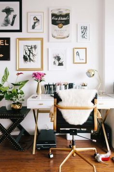 Office Decor Masculine, Desk Office Decor, 4 Bedroom House Designs, San Francisco Apartment, White Desk Office, Office Chair Design, White Desk, The Everygirl, Desk Office