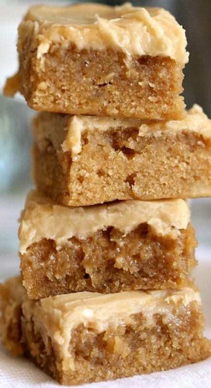 Wisconsin Fairy Food 12 Tomatoes, Banana Bars No Sour Cream, Banana Recipes Using Cake Mixes, Dessert Recipes Using Ripe Bananas, Banana Marshmallow Desserts, Vegan Banana Bars, Banana Bars With Sour Cream, Desert With Bananas Easy, Banana Bread Blondies