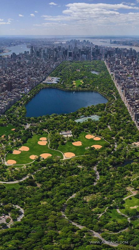 Manhattan Central Park, Interesting Places In The World, Central Park Wallpaper, New York Nature, Central Park Aesthetic, New York From Above, New York Park, New York Central Park, New York Landscape