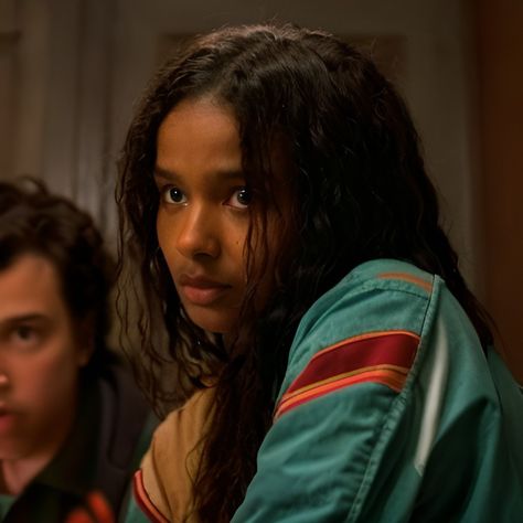 Stranger Things Face Claim Shifting, Stranger Things Dr Face Claims, Hazel Levesque Face Claim, Stranger Things Face Claims, Older Female Face Claims, 80s Face Claims, Pretty Faceclaims, Black Female Face Claims, Face Claims Female Black