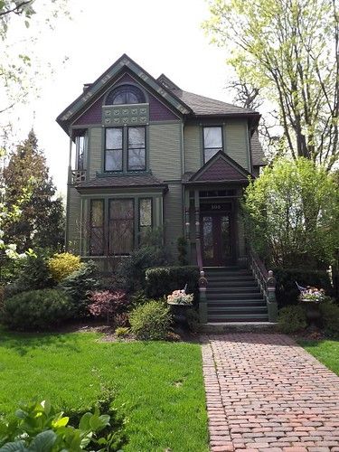 Victorian Home - Oak Park, IL | May 2013 | NRaeAnderson | Flickr Green House Exterior Victorian, Green And Purple Exterior House Colors, Green And Black Victorian House, Purple Victorian House Exterior, Green And Purple House Exterior, Purple House Exterior, Purple Victorian House, Green Victorian House, Cedar Farmhouse