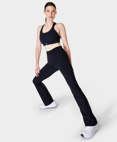 Sweaty Betty Leggings, Activewear Trends, Womens Black Pants, Gym Clothes Women, Flared Trousers, Running Leggings, Women's Trousers, Sweaty Betty, Athletic Leggings