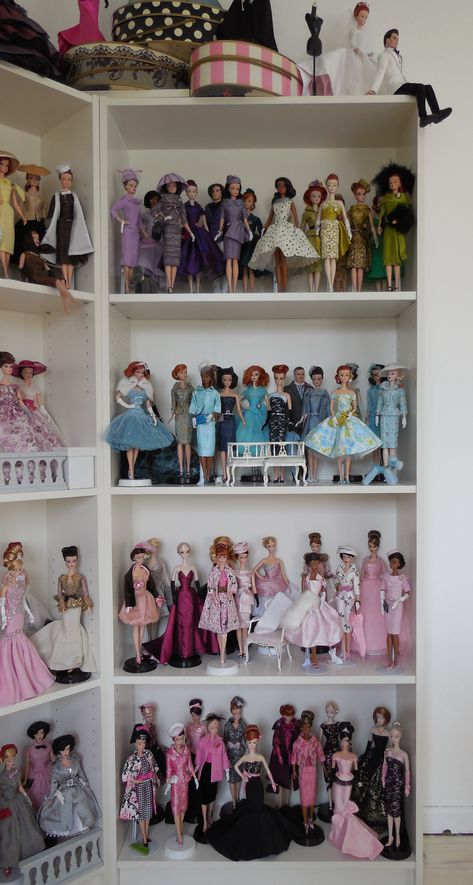 What a fine collection of fashions and dolls. I am sure this is Silkstone heaven. Barbie Doll Display Ideas, Barbie Collection Display, Doll Collection Display, Barbie Display, Barbie Organization, Old Barbie Dolls, Barbie Gifts, Barbie Room, Barbie Wedding Dress