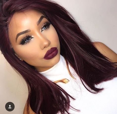 @vanababy23 Pelo Color Borgoña, Dark Burgundy Hair, Burgundy Hair Dye, Burgundy Eye Makeup, Dark Hair Dye, Dark Red Hair Color, Hair Color Plum, Maroon Hair, Hair Color Burgundy