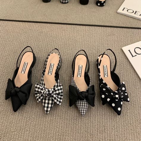 Pointed Flats Shoes, Sandals High Heels, Shoes Elegant, Party Pumps, Fashion Shoes Flats, Womens Sandals Summer, Low Heel Sandals, Bow Sandals, Elegante Casual