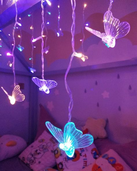 Girl Butterfly Room, Persephone Bedroom, Fairy Room Ideas Kids, Butterfly Wall Decor Bedroom Ideas, Girls Butterfly Bedroom, Butterfly Girls Room, Wall Christmas Decorations, Girls Fairy Bedroom, Olive Room