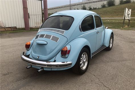 1972 VOLKSWAGEN BEETLE Chrome Tips, Volkswagen Beetle Vintage, Vw Super Beetle, Bmw E9, Bug Car, Vinyl Interior, Super Beetle, Volkswagen Beetles, Beetle Car