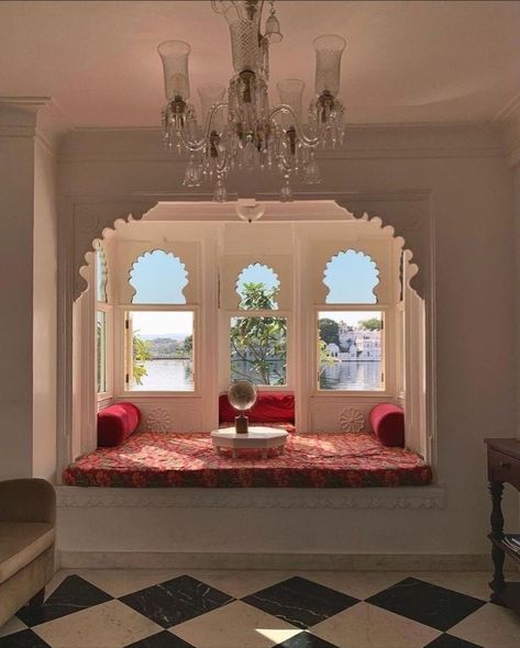 Window Seat Design, Decor Ideas Bedroom, Indian Interiors, Indian Home Design, Indian Home Interior, Traditional Interior Design, Indian Homes, Indian Home, Dream House Interior