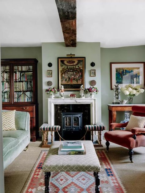 English Country Living Room, English Country House Style, Room Decor Living Room, English Country Decor, London Interior, English Country Style, Country Living Room, Vintage Living Room, English Country House