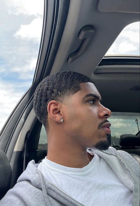 Black Man Waves Haircut, Taper Fade Haircut Black Waves, Very Low Taper Fade, High Taper Waves, Black Men Low Taper Fade, Blowout Taper Men Black, Black Men Low Fade Haircut, Buzzcut Men Black, Low Cut Black Men