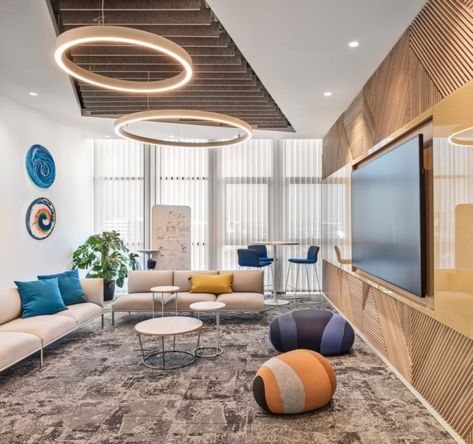 Office Lounge Area Design, Office Collaboration Area, Office Collaboration Space, Modern Office Design Inspiration, Office Lounge Area, Commercial Office Design, Corporate Interior Design, Modular Office Furniture, Office Design Inspiration