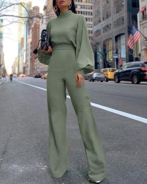 Lawyers Outfit, Woman Suit Fashion, Looks Chic, Mode Inspo, Work Outfits Women, Mode Online, Jumpsuit Fashion, Professional Outfits, Wide Legs