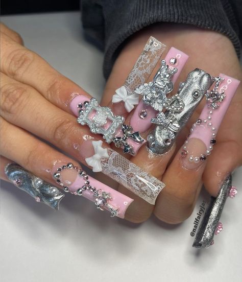 Euphoria Nails, Angel Nails, Punk Nails, My Top 3, Edgy Nails, Nail Care Routine, Y2k Nails, Really Cute Nails, Bling Acrylic Nails