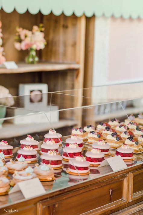 A Patisserie-Inspired Bridal Shower ~ WedLuxe Magazine Pastry Bar Display, French Patisserie Party, Restaurant Bridal Shower Ideas, French Patisserie Aesthetic, Bridal Shower Dessert Bar, Bridal Shower Dessert, Shower Aesthetic, Paris Bakery, Dessert Design