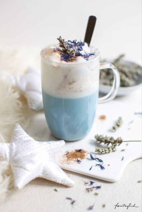 Blue Moon Milk, Moon Milk Recipe, Bbq Dessert, Pea Flower Tea, Moon Milk, Butterfly Pea Tea, Butterfly Pea Flower Tea, Drink Recipes Nonalcoholic, Butterfly Pea Flower