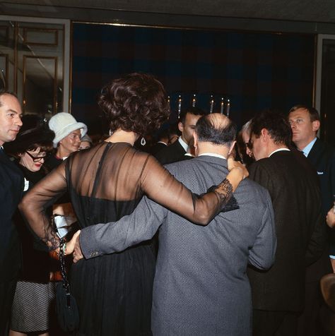 Carlo Ponti, Alfred Eisenstaedt, Sofia Loren, San Carlo, Classic Romance, Intimate Photos, Vintage Everyday, Sophia Loren, Best Actress