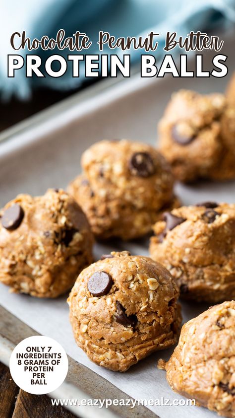 Chocolate Peanut Butter Protein Balls - Easy Peasy Meals Protein Balls With Chocolate Protein, Protein Peanut Butter Balls, Chocolate Peanut Butter Protein Balls, Chocolate Protein Bites, Chocolate Protein Balls, Oats Protein, Peanut Butter Protein Balls, Peanut Butter Roll, Protein Bites